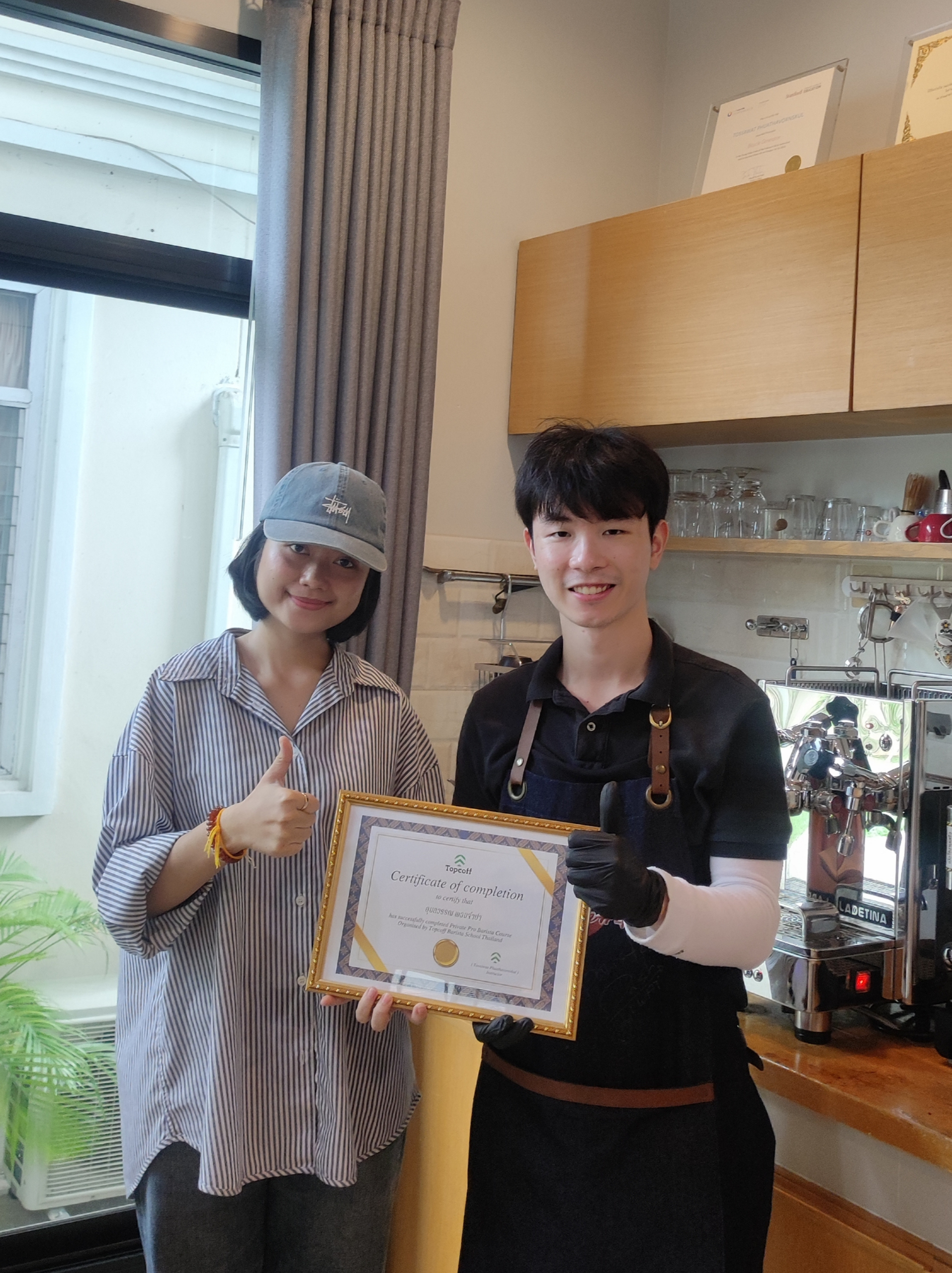 ภาพการสอนบาริสต้าส่วนตัว Topcoff