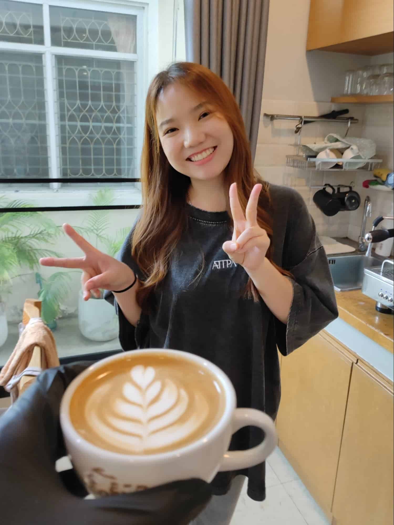 นักเรียนทำลาเต้อาร์ต